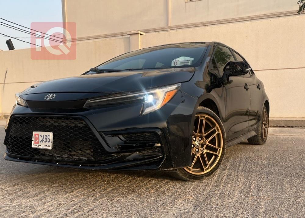 تۆیۆتا کرۆلا هاچباک